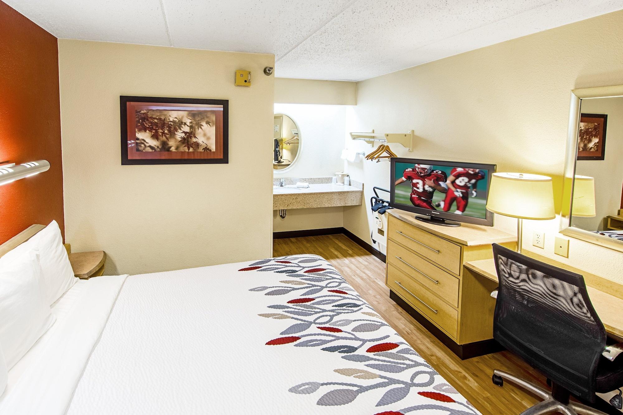 Red Roof Inn North Charleston Coliseum Bagian luar foto