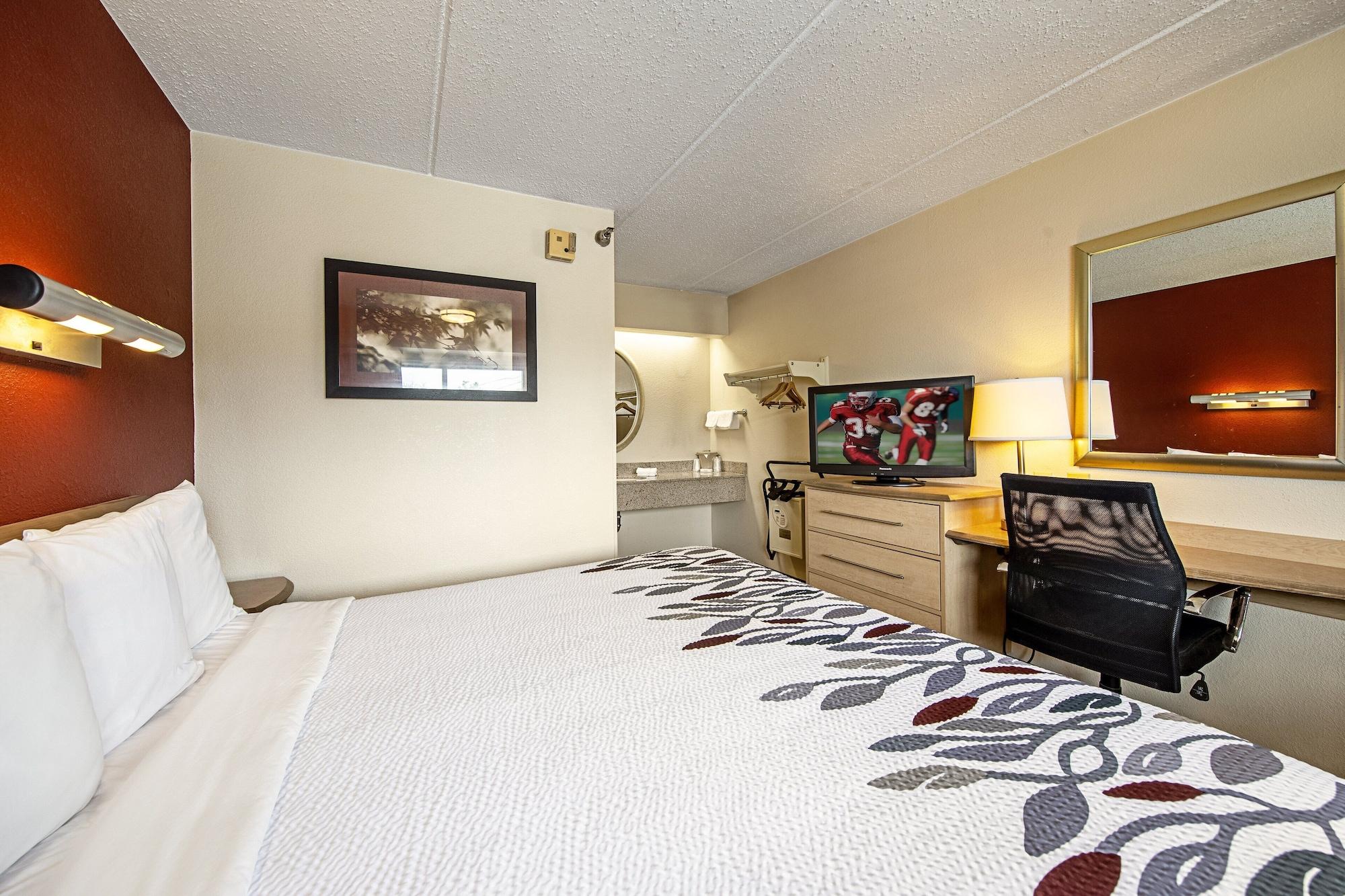Red Roof Inn North Charleston Coliseum Bagian luar foto